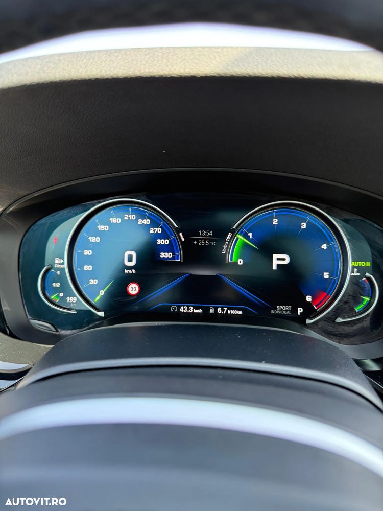 BMW Seria 5 520d AT - 35