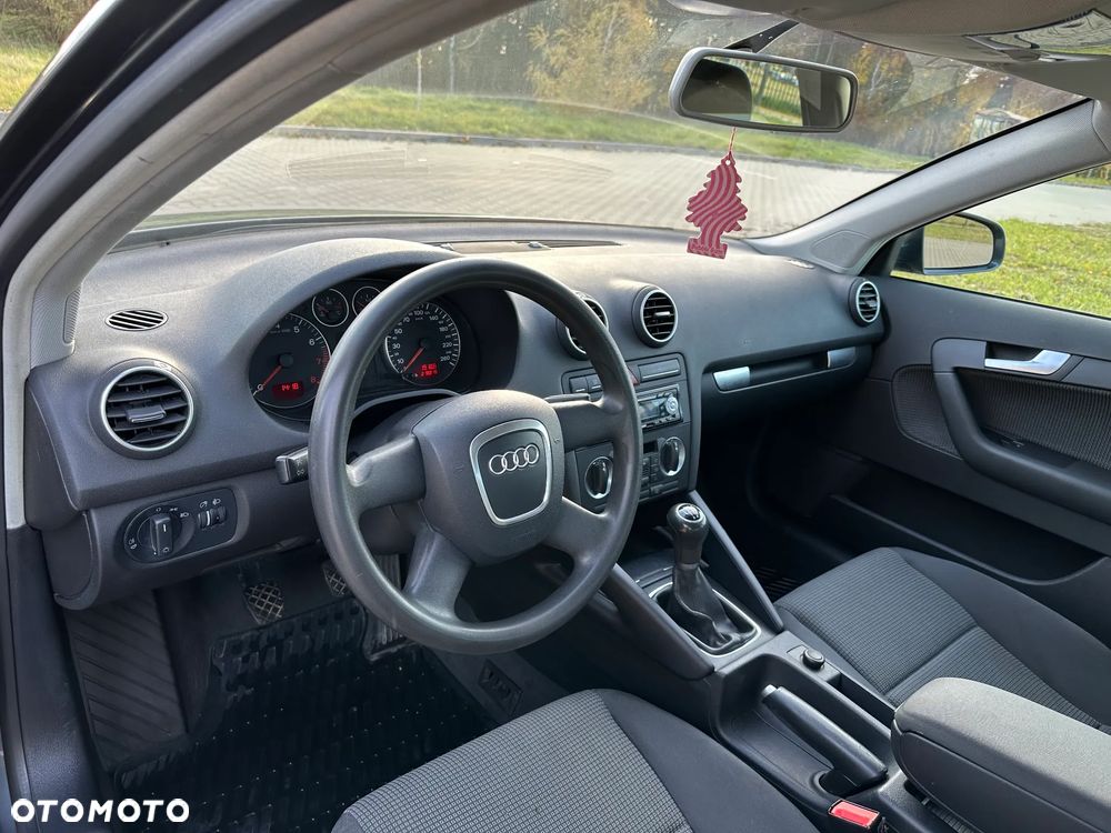 Audi A3 Sportback - 13