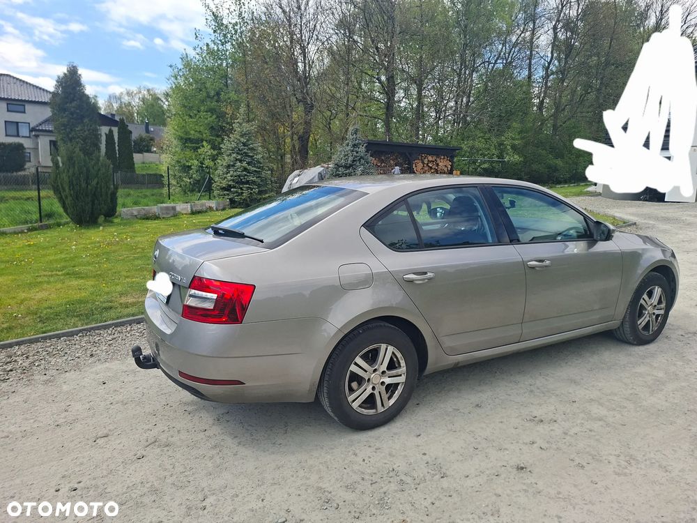 Skoda Octavia 1.6 TDI Active - 15
