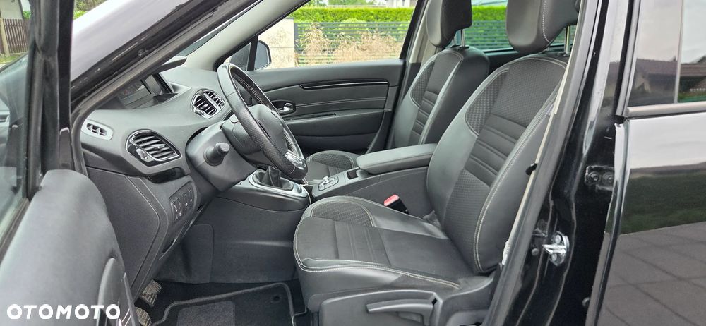Renault Scenic ENERGY TCe 130 BOSE EDITION - 8