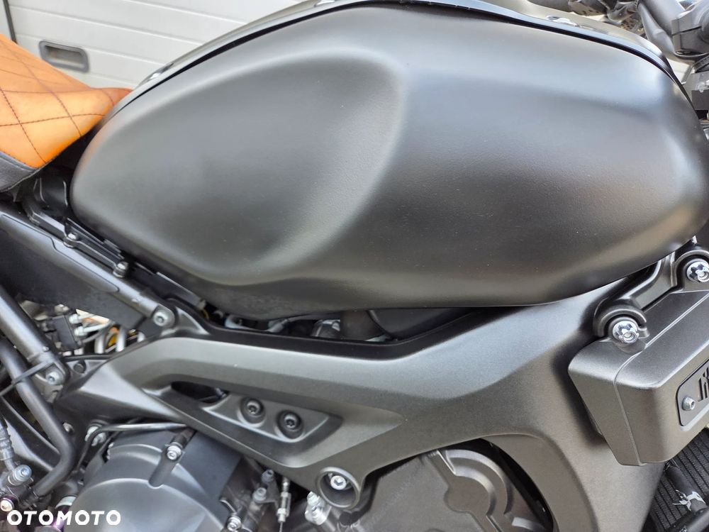 Yamaha XSR - 16