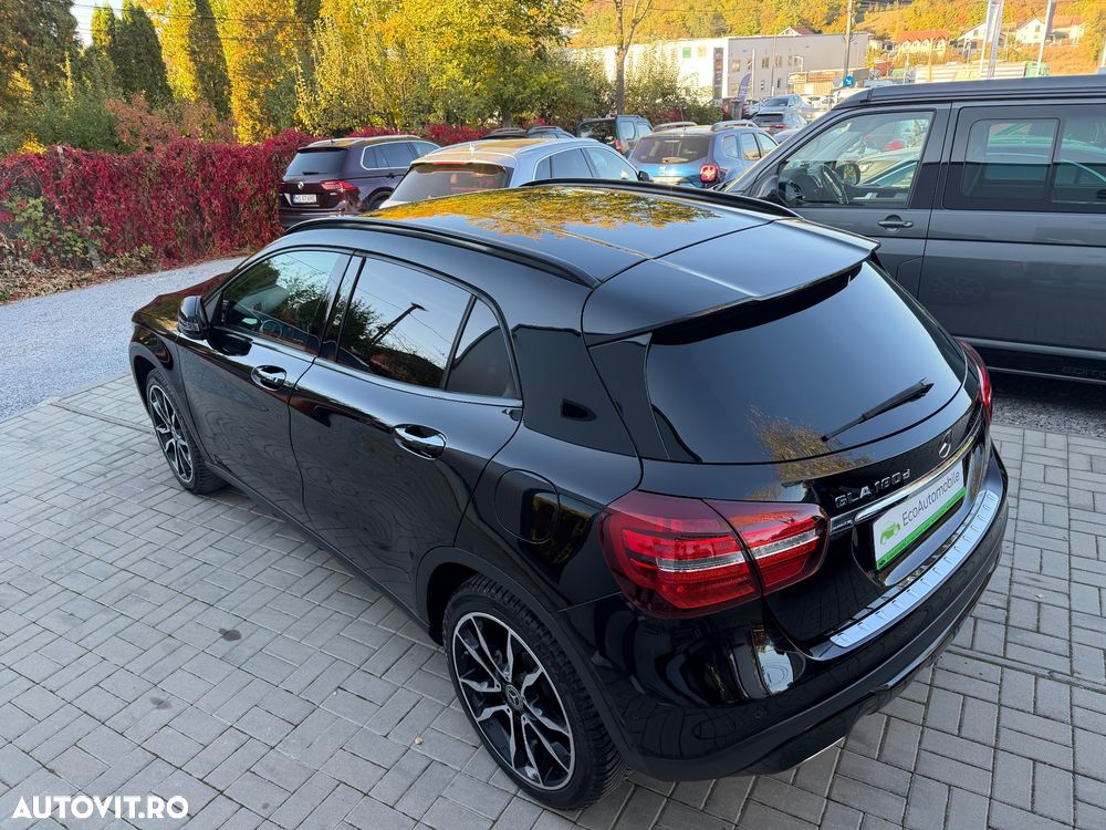 Mercedes-Benz GLA - 27