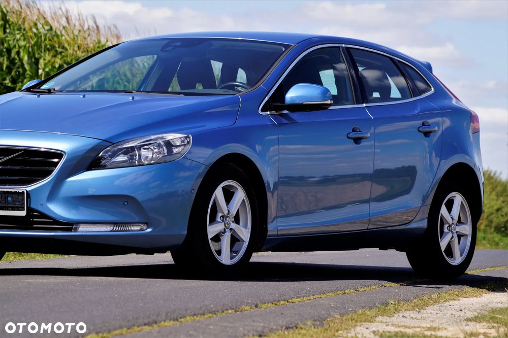 Volvo V40 - 23