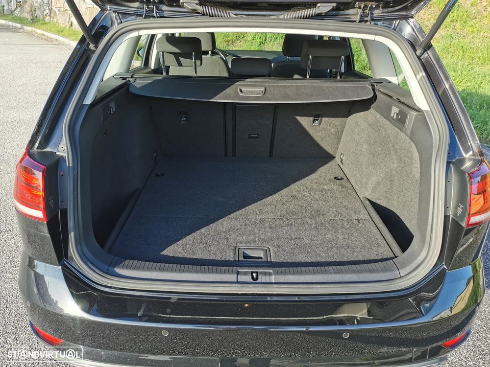 VW Golf Variant 1.6 TDi Confortline - 24