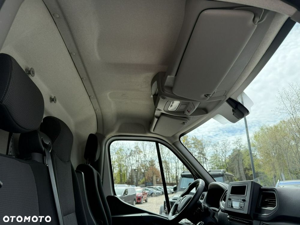 Renault Master - 24