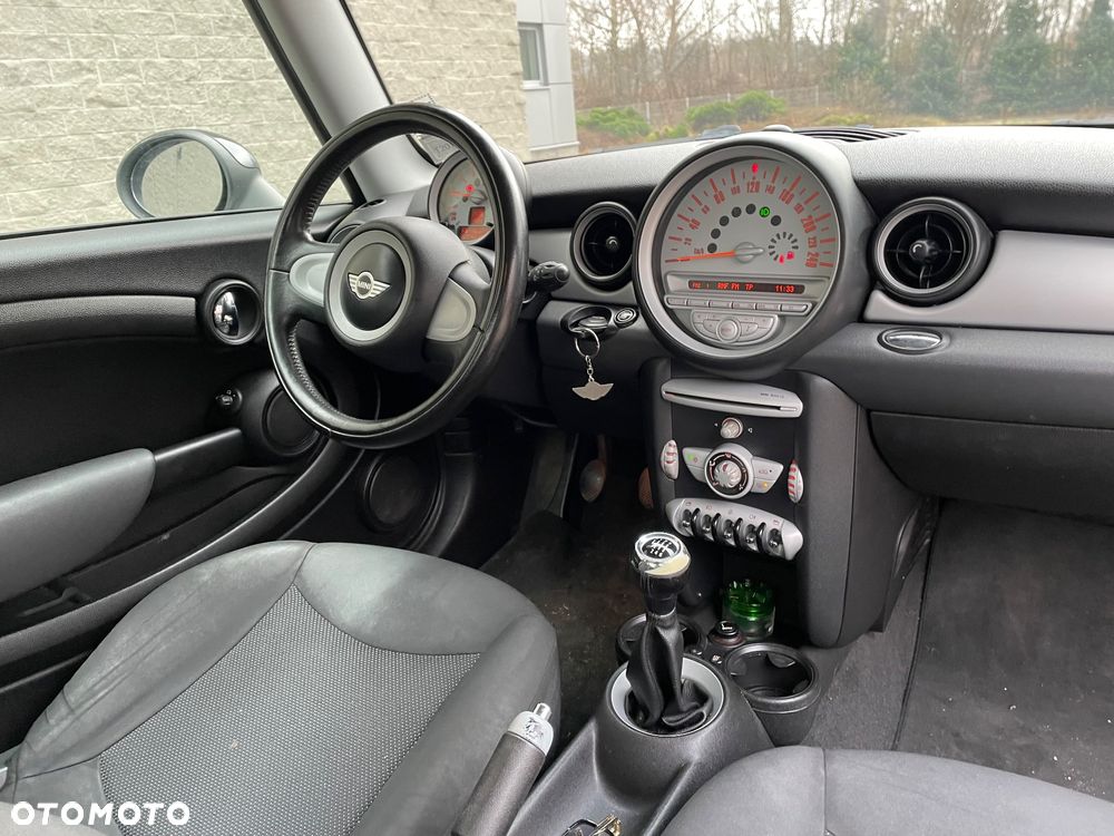 MINI Cooper Standard - 8