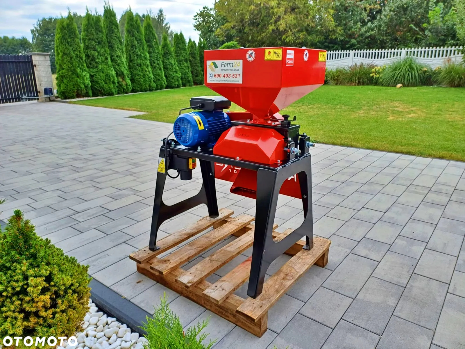 Gniotownik do zboża 1,5kW 230V Zgniatacz ziarna DO GNIAZDKA Młyn Gniotownik walcowy REMET - 3