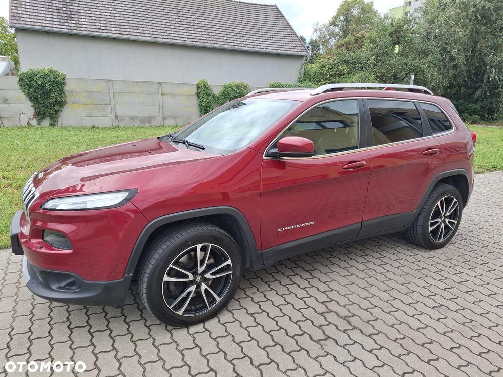 Jeep Cherokee - 1