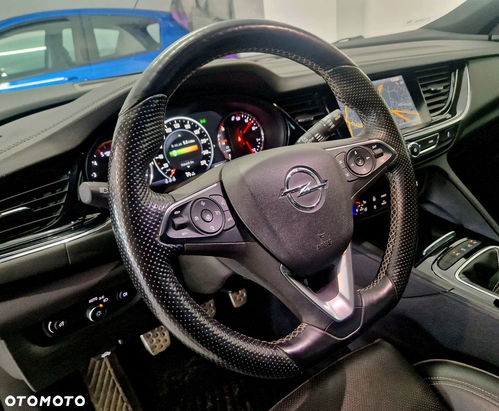 Opel Insignia - 19