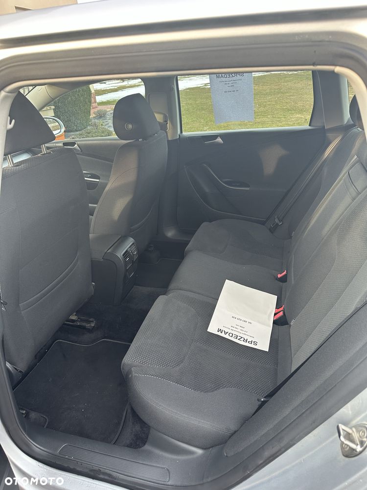 Volkswagen Passat - 5
