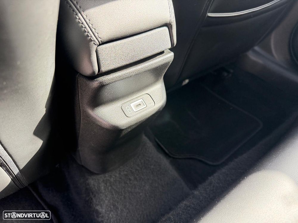 Jeep Avenger 1.2 e-Hybrid Altitude DCT - 39