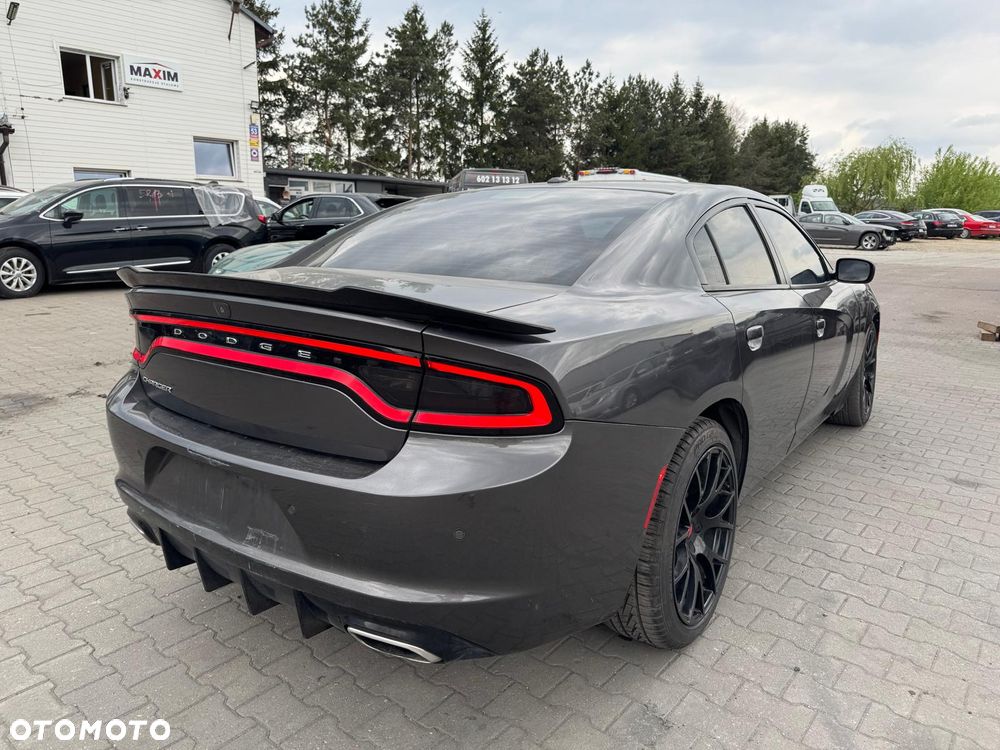 Dodge Charger - 3