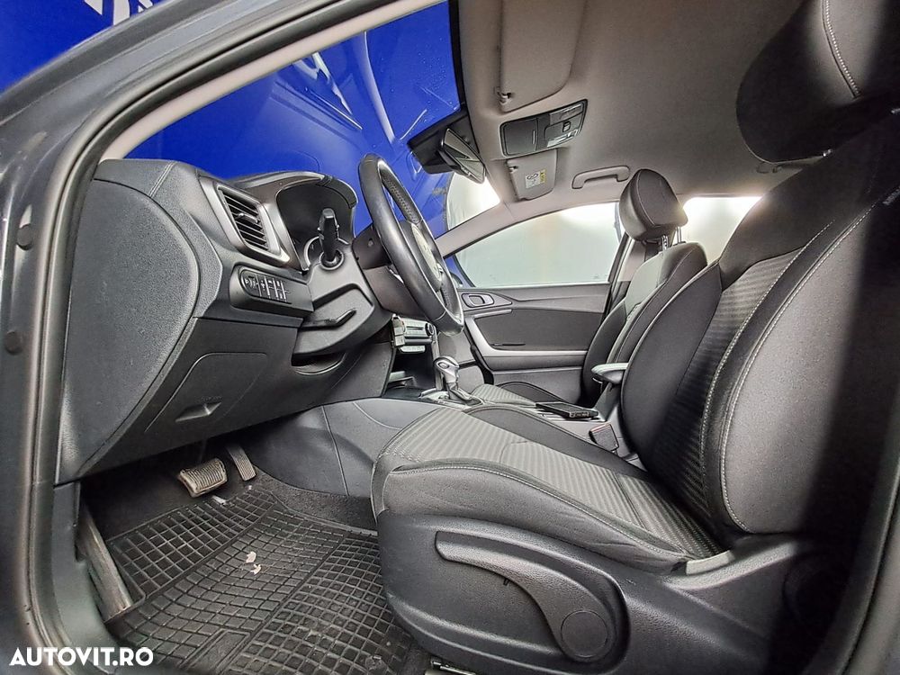 Kia XCeed - 11