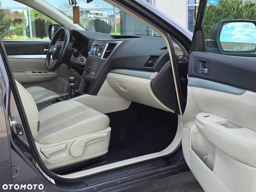Subaru Outback - 26