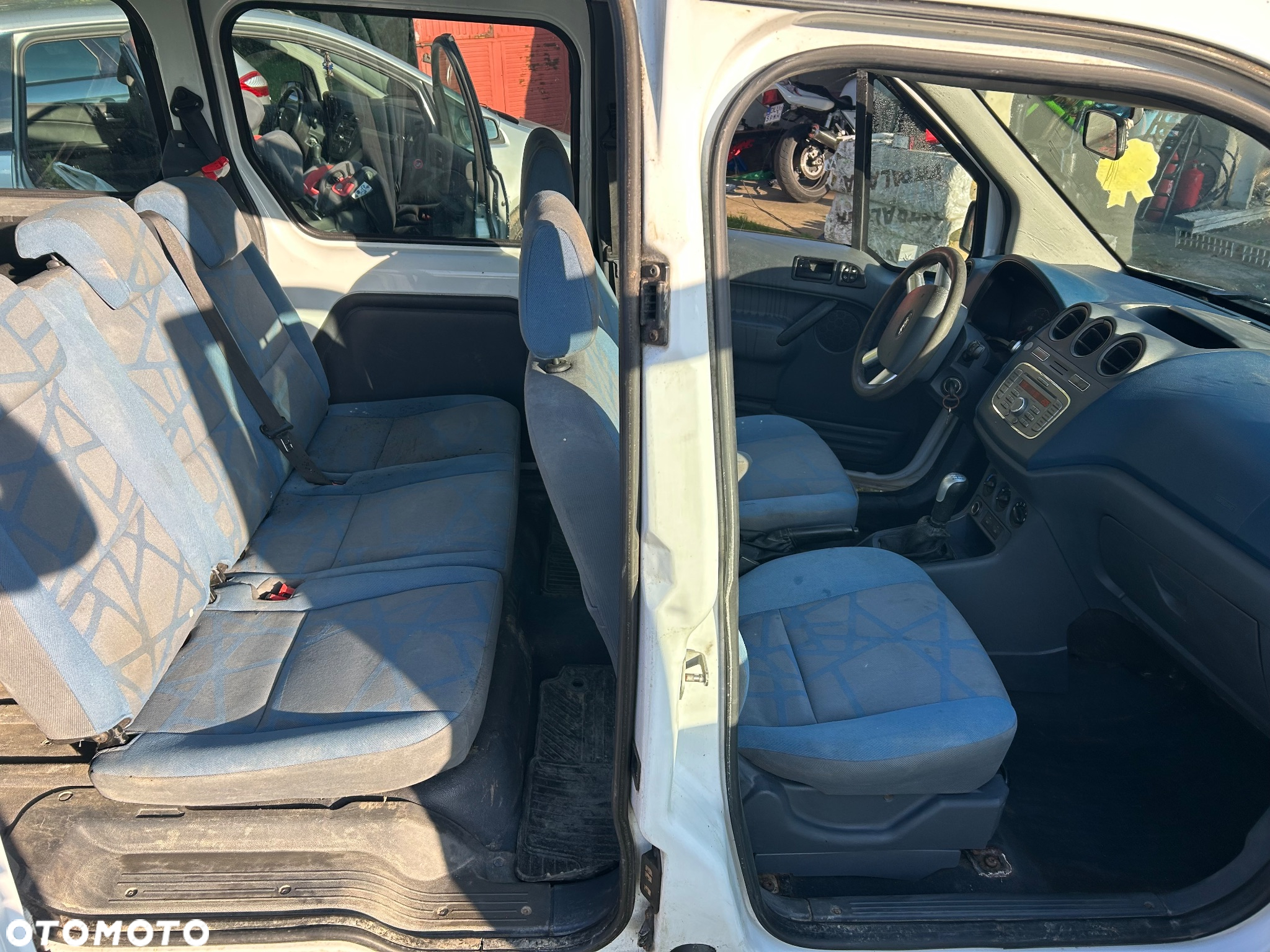 Ford Transit Connect - 4
