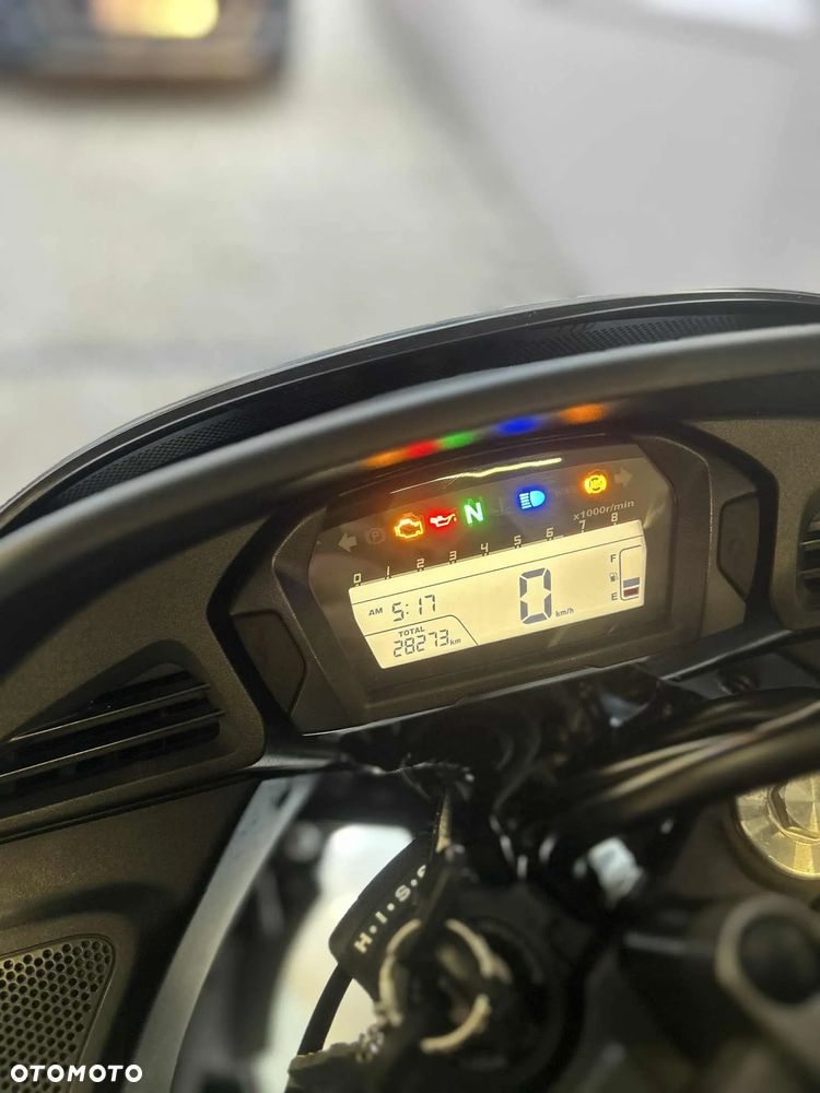 Honda CTX - 7