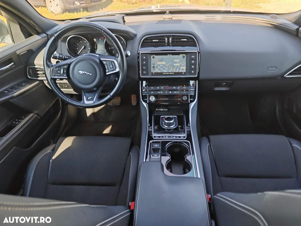 Jaguar XE 20d Aut. R-Sport Ingenium Edition - 7