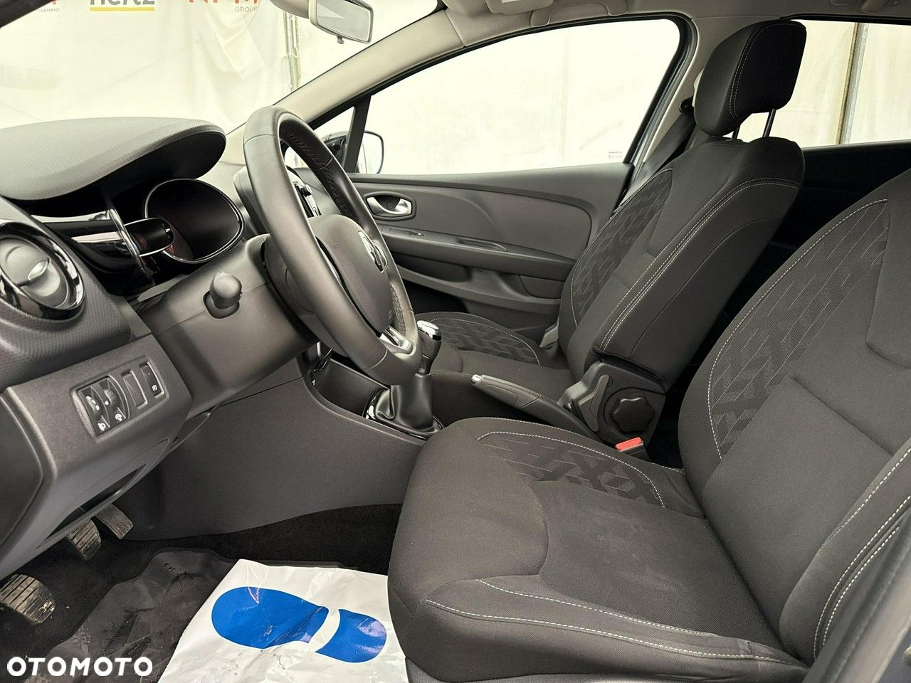 Renault Clio - 12
