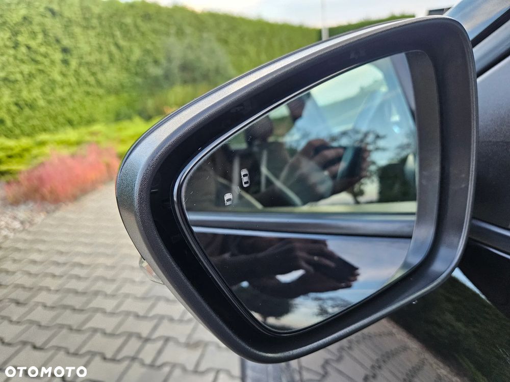 Ford Kuga 2.0 EcoBlue Hybrid ST-LINE X - 30