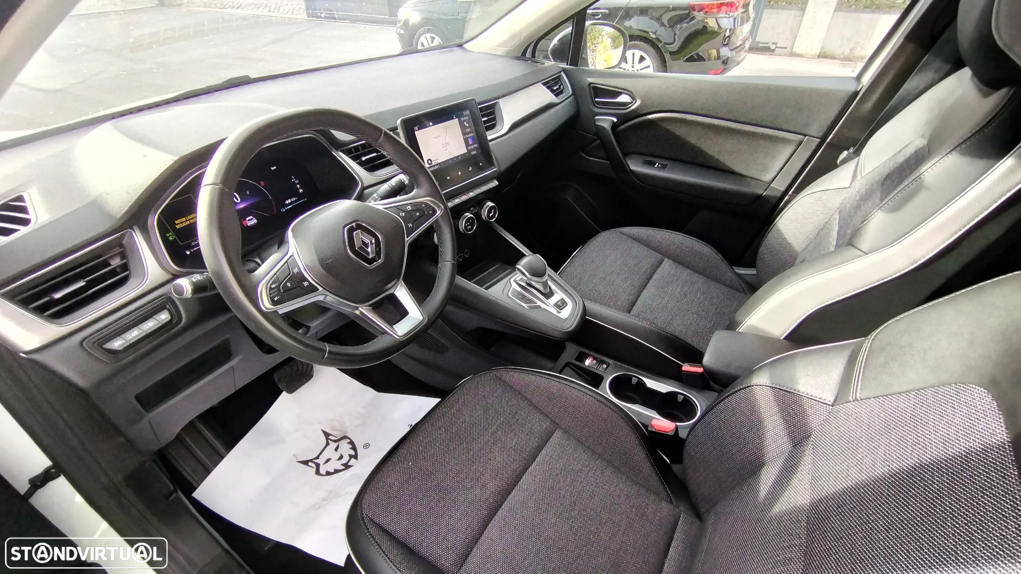 Renault Captur 1.6 E-Tech Plug-In Intens - 10