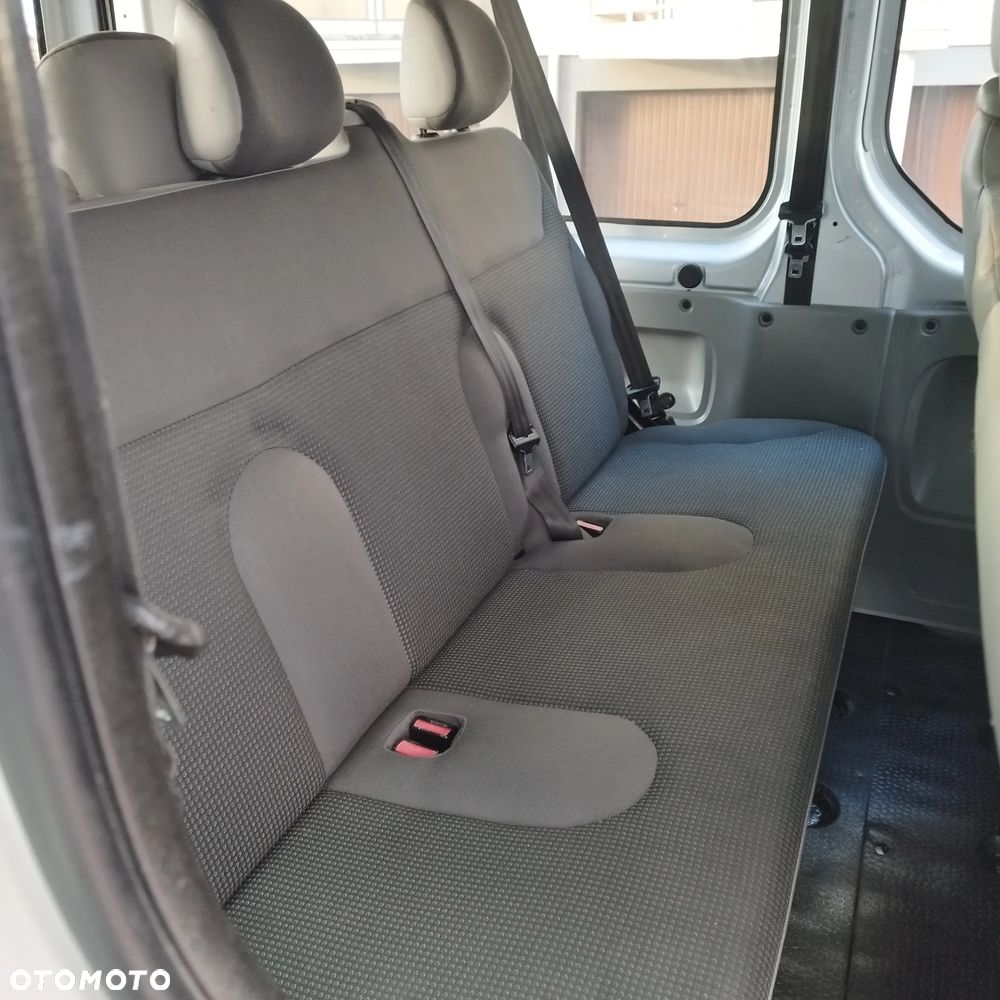 Opel Vivaro - 9
