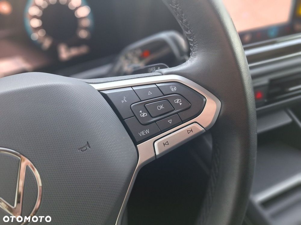 Volkswagen Tiguan - 19