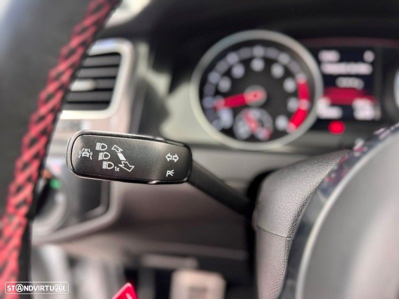 VW Golf 2.0 TSi GTi DSG Performance - 22