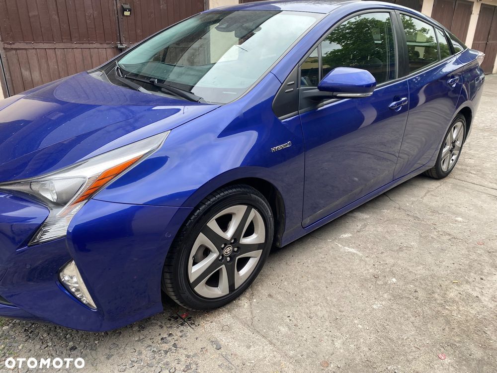 Toyota Prius Hybrid Comfort - 2