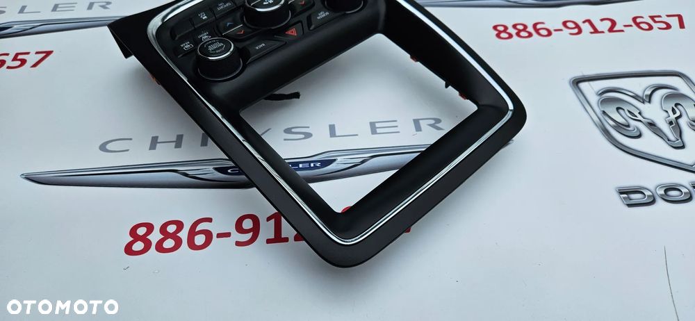 Dodge Durango III LIFT 2014-2017 Panel klimatyzacji AC Panel sterowania nawiewem Ramka wyświetlacza radia pod duży wyświetlacz DUŻE RADIO P68253735AH - 7