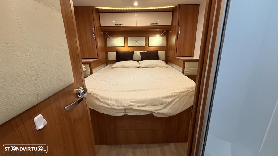 Fleurette Magister 74 LMF c.central e basculante - 2