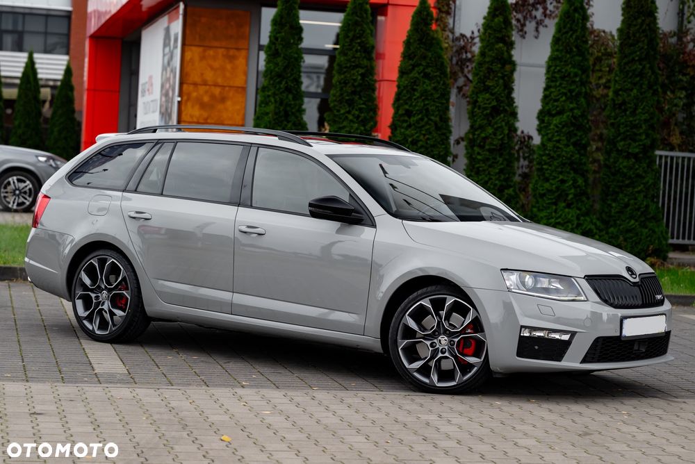 Skoda Octavia Combi 2.0 TSI (Green tec) DSG RS - 4