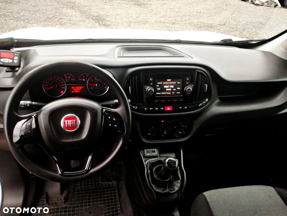 Fiat Doblo Chłodnia 105KM 2 zasilania chłodni - 16