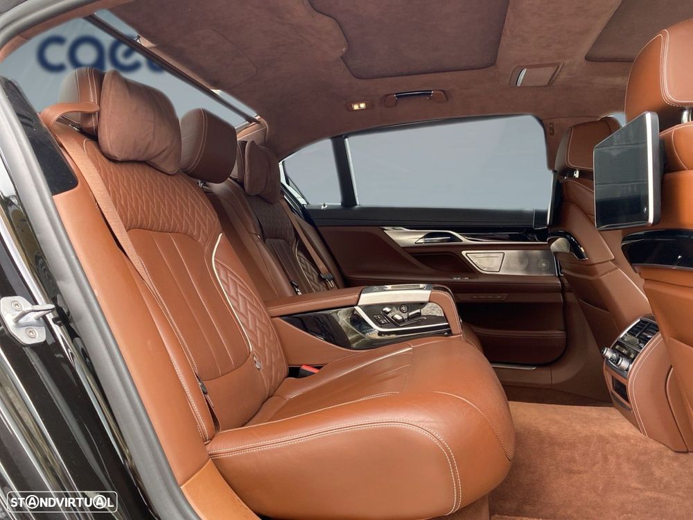 BMW 740 Le iPerformance Pack M - 30