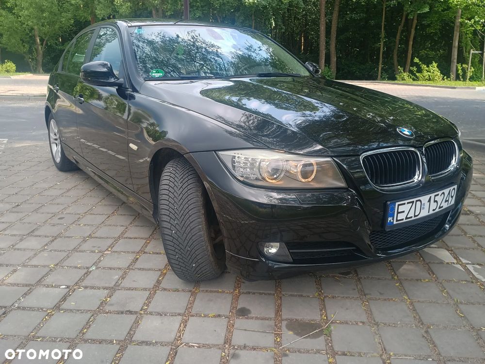 BMW Seria 3 318i - 3