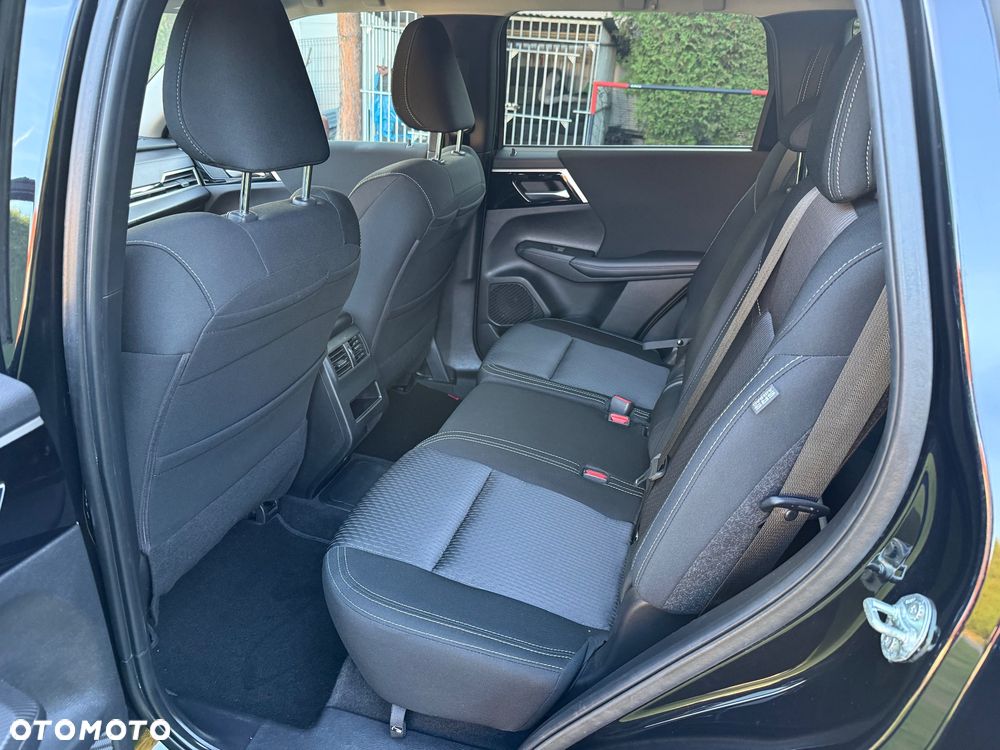 Mitsubishi Outlander - 16