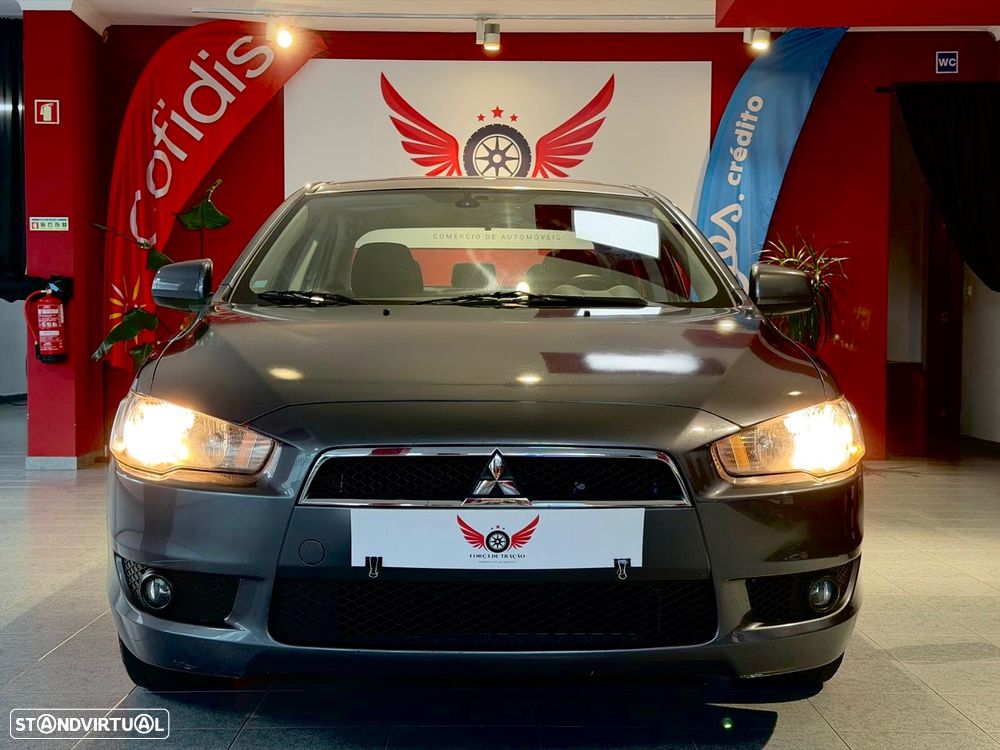 Mitsubishi Lancer - 2