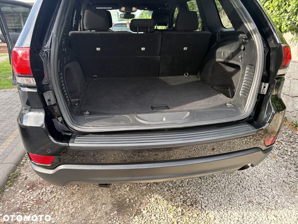 Jeep Grand Cherokee - 9
