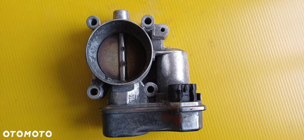 Przepustnica powietrza Opel 2.2 16V VECTRA C ,SIGNUM, ZAFIRA 24459501 - 3