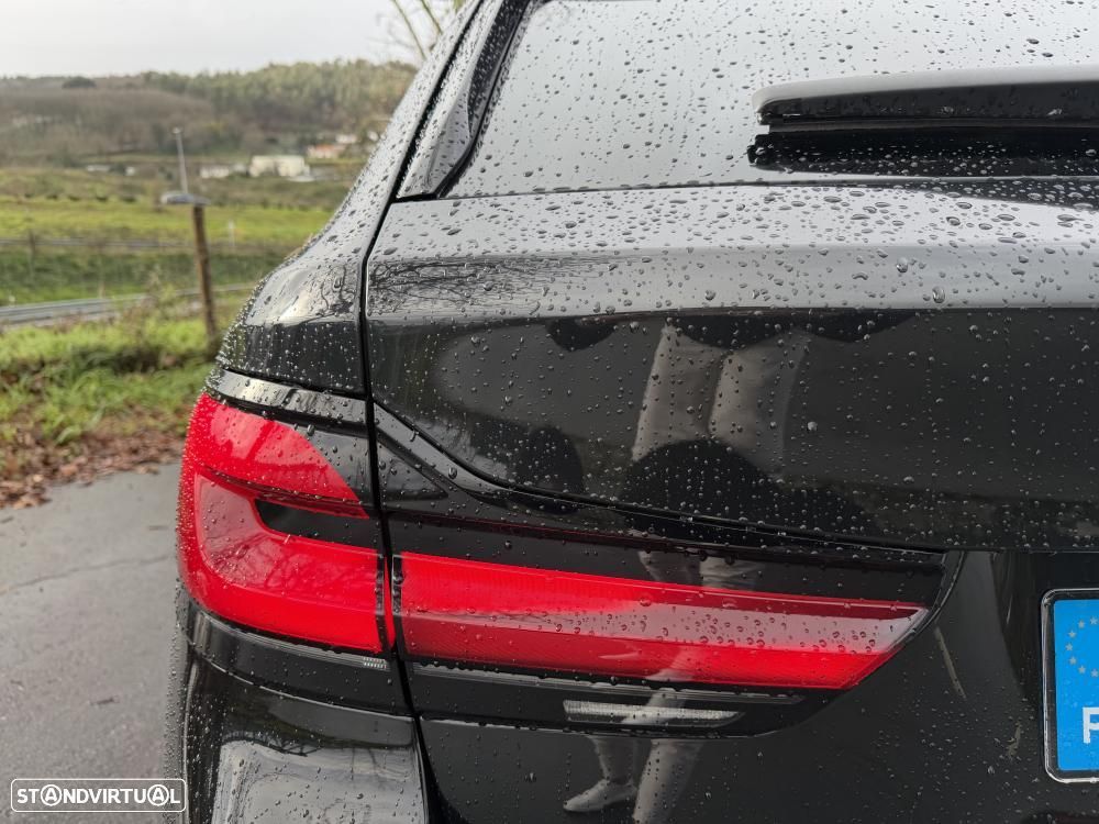 BMW 530 e Pack Desportivo M - 14