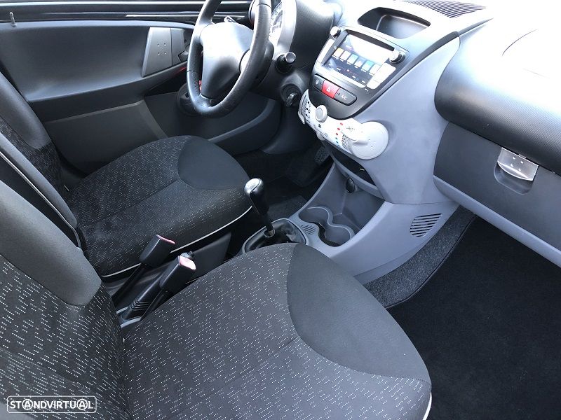 Peugeot 107 1.0 Black&Silver - 15