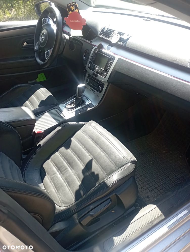 Volkswagen Passat 2.0 TDI DPF DSG R-Line Edition Plus - 6