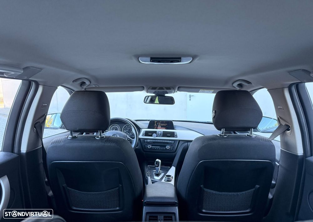 BMW 320 d Auto - 13