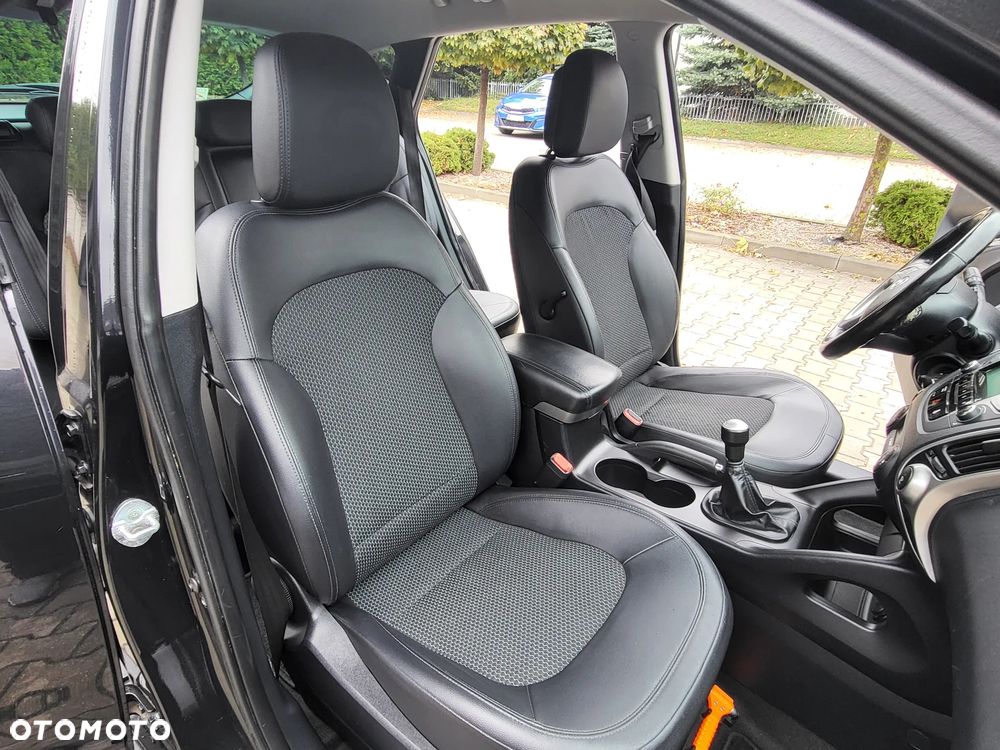 Hyundai ix35 2.0 2WD Style - 22