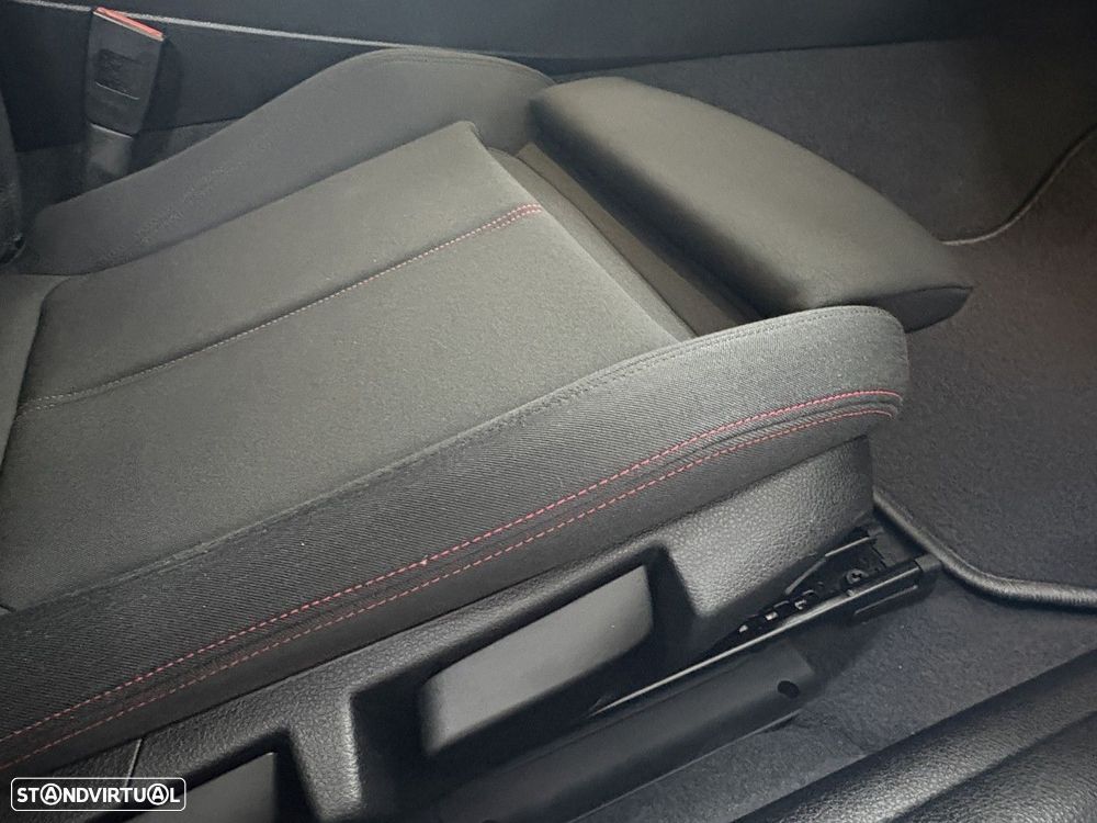BMW 218 d Coupe Line Sport - 23