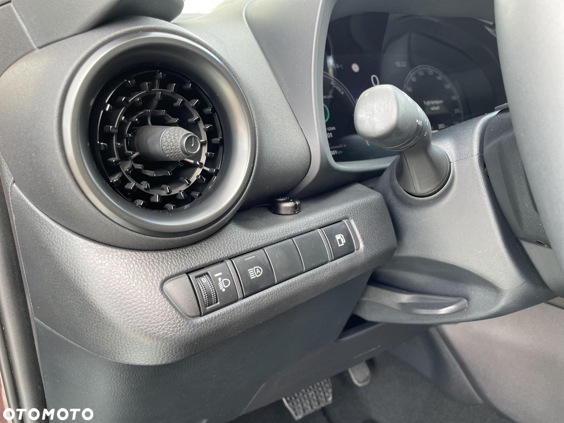 Toyota C-HR 1.8 Hybrid Style - 22