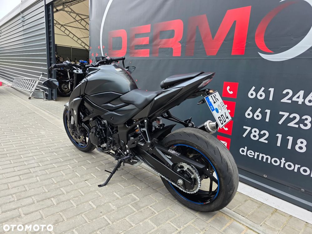 Suzuki GSX - 7