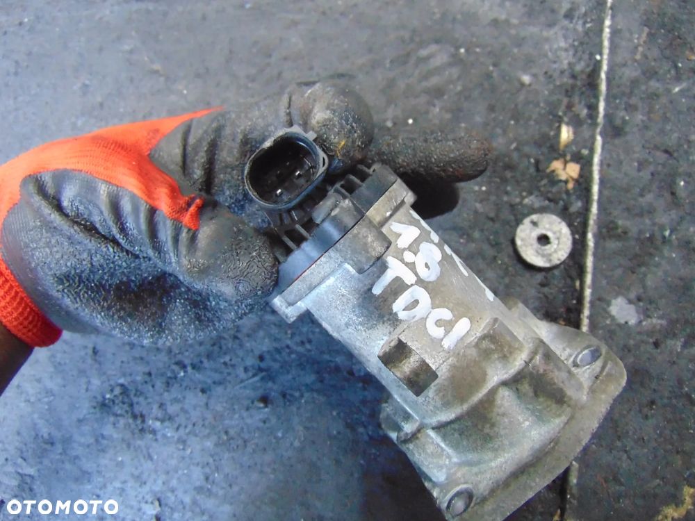 Zawór EGR Ford mondeo mk4 1,8 TDCI - 3