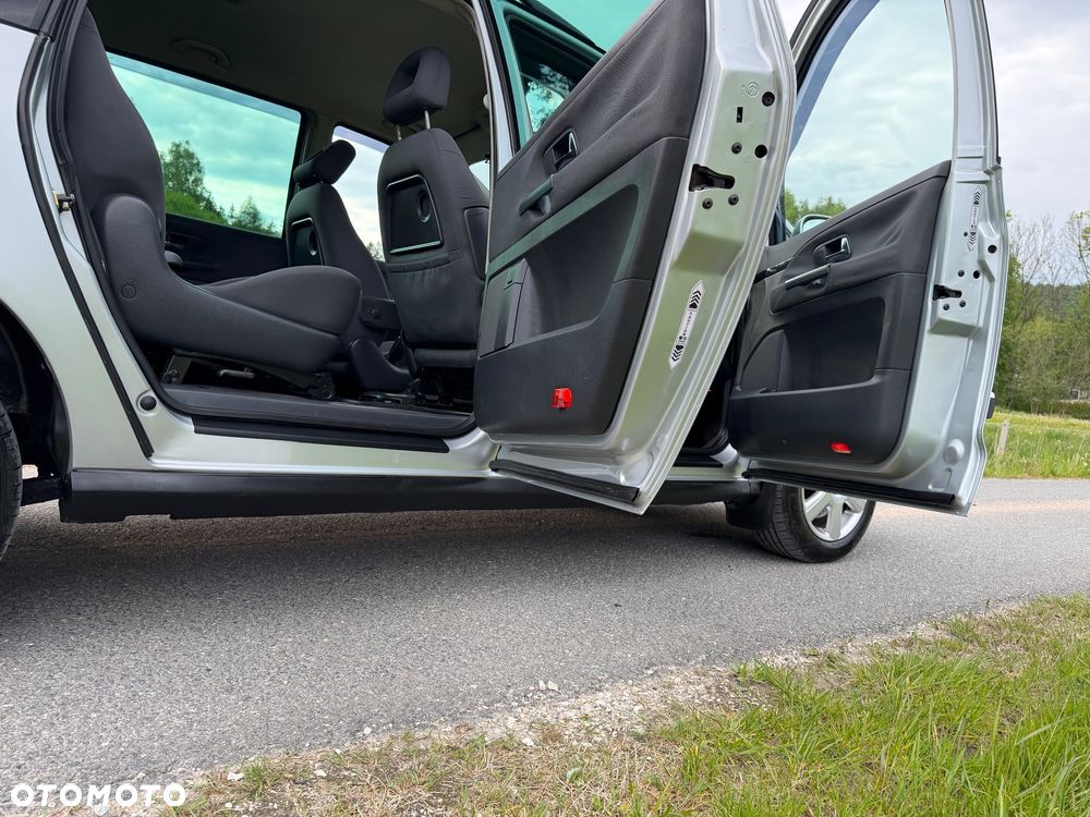 Volkswagen Sharan 1.9 TDI Comfortline Family - 25
