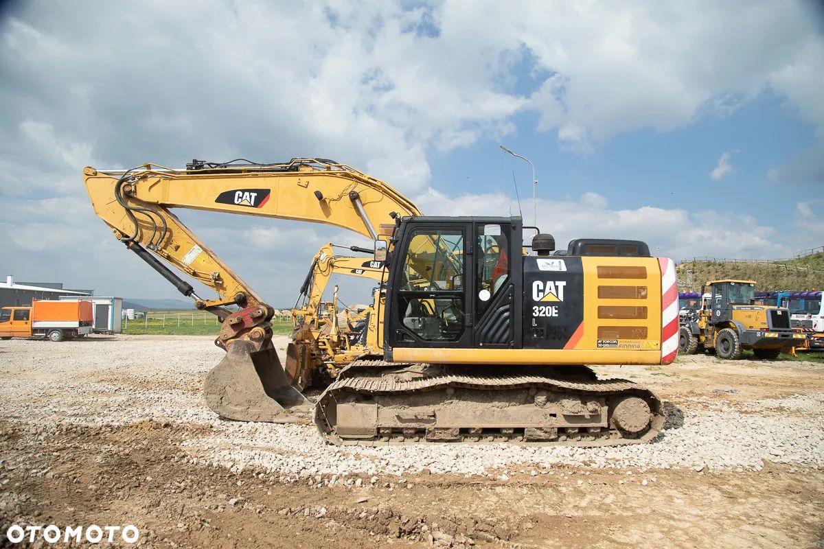Caterpillar 320 EL - 1