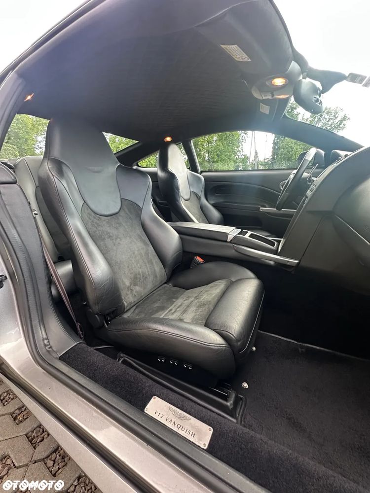 Aston Martin V12 Vanquish - 30